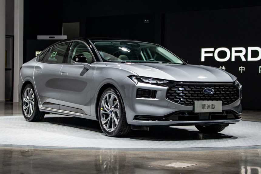 2022 Ford Mondeo