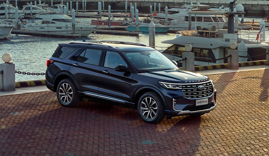 2023 Ford Explorer